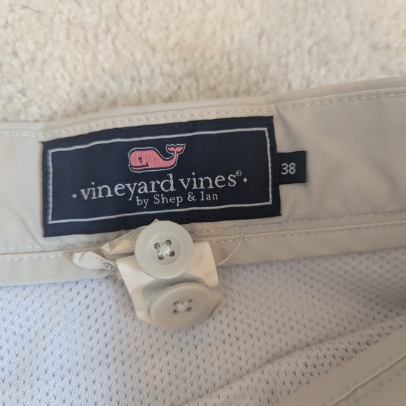 Men's Vineyard Vines Light Khaki Shorts - Picture 2 of 5